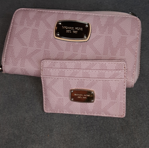 Michael Kors Handbags - Clutch and card holder